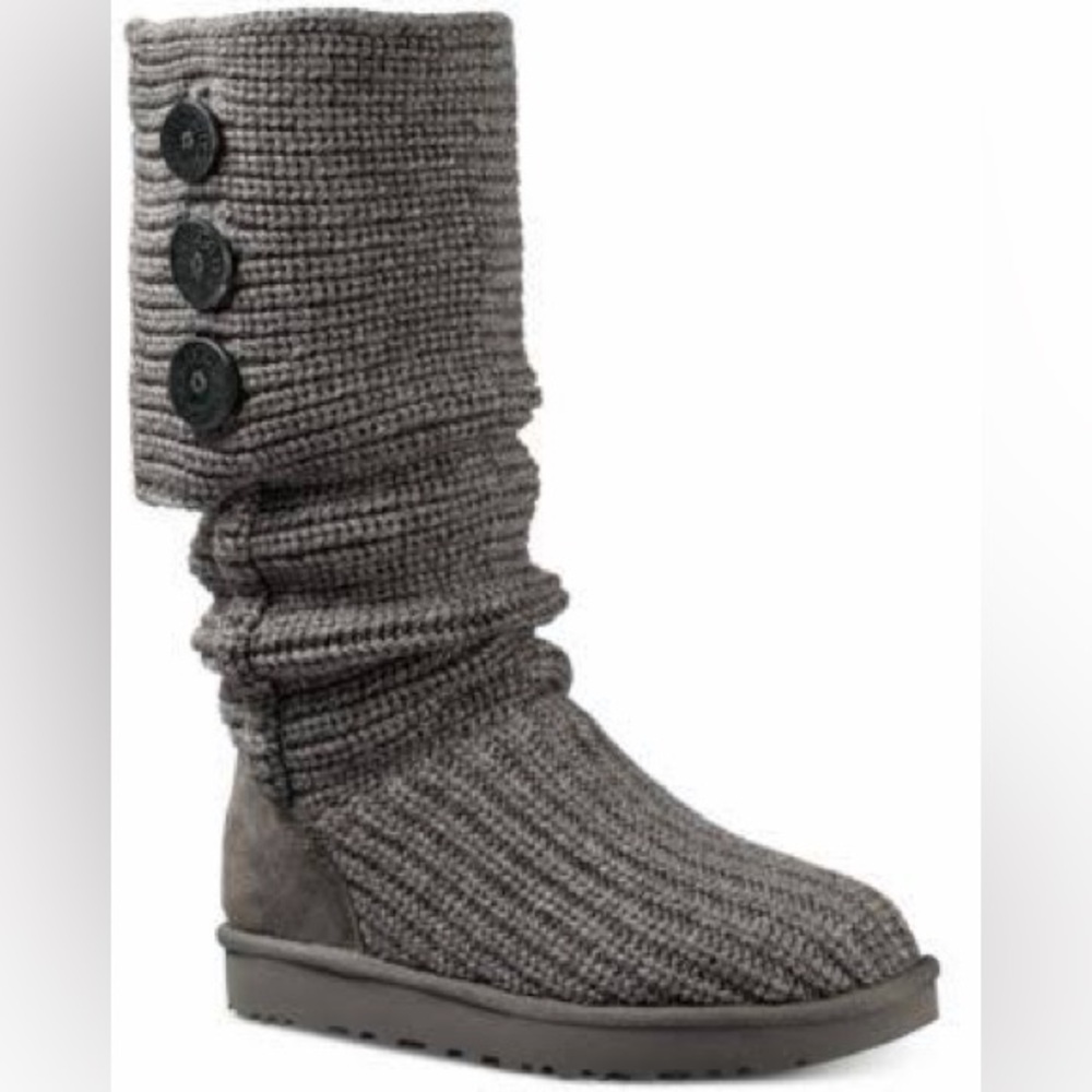 UGG Gray Classic Cardy size 6.0